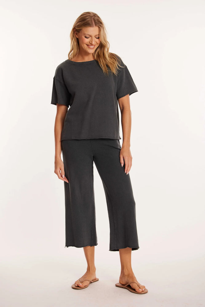 Mododoc Gathered Waist Flared Crop Pants