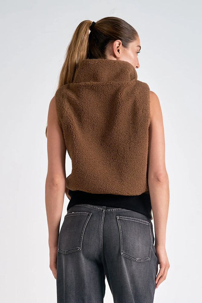 Elan Zip Up Vest - Dark Tan
